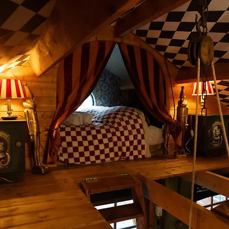 Sleeping Among The Sheep At Vrouwtje Poppy Сasa de vacaciones *