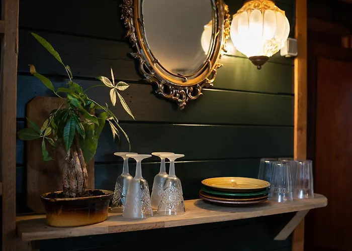 Sleeping Among The Sheep At Vrouwtje Poppy * Zennewijnen