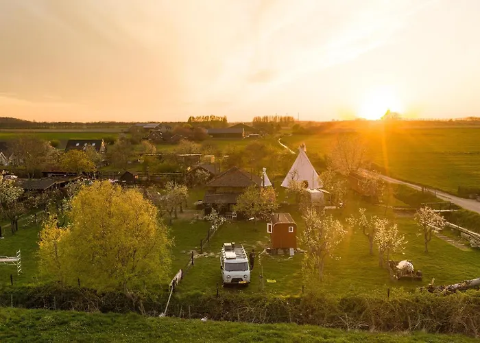 Сasa de vacaciones Sleeping Among The Sheep At Vrouwtje Poppy