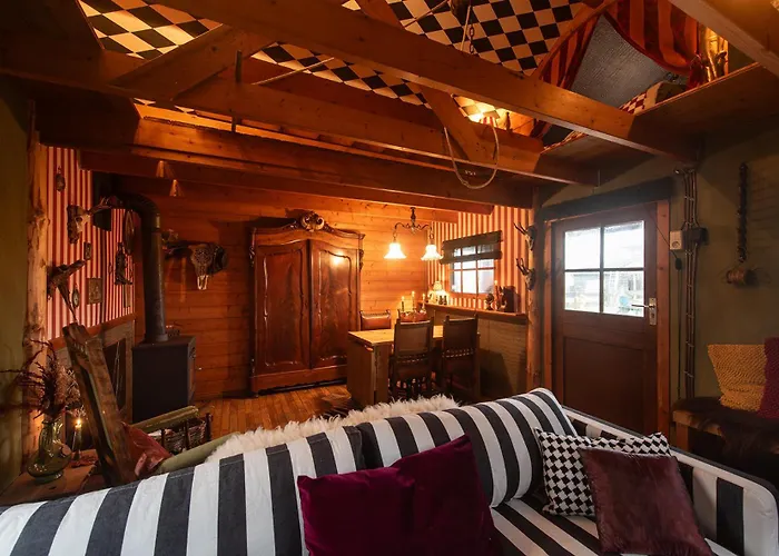 Sleeping Among The Sheep At Vrouwtje Poppy Сasa de vacaciones