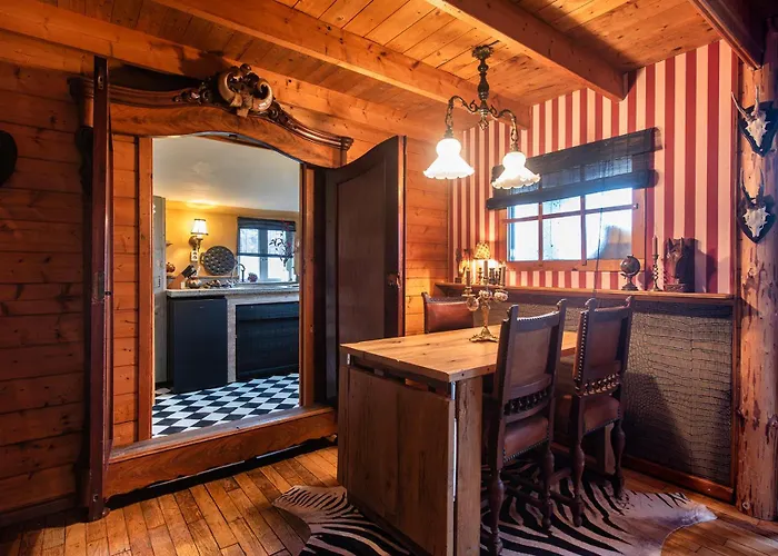 Ferienhaus Sleeping Among The Sheep At Vrouwtje Poppy *